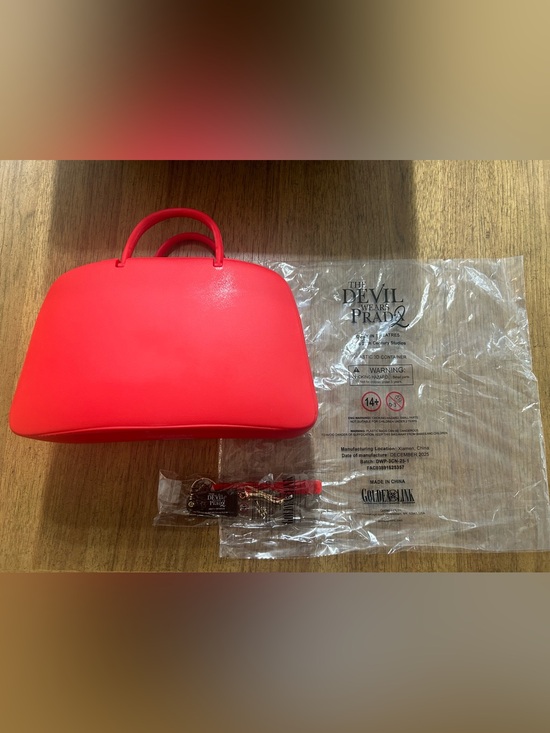 Handbags - NEW The Devil Wears Prada 2 Plastic Handbag Popcorn Bucket with Keychain